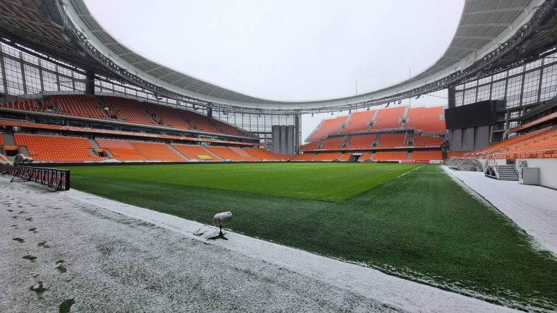 «Урал» показал поле стадиона перед матчем с «Ростовом» в условиях снегопада