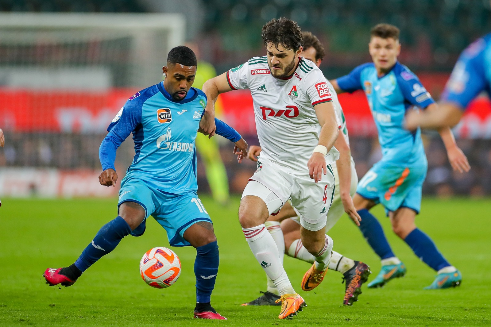 Футбольный матч. Клаудиньо зенит 2022. Фк зенит 2023. Зенит локомотив. Зенит локомотив 5 0.