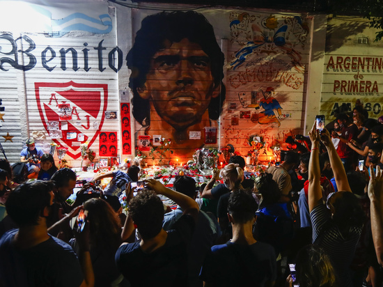 Прощание с Марадоной: онлайн-трансляция из Аргентины