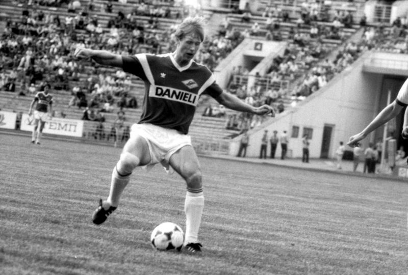 «Спартак»: Поздравляем Евгения Кузнецова с 60-летием! «Спартак»: Поздравляем Евгения Кузнецова с 60-летием!