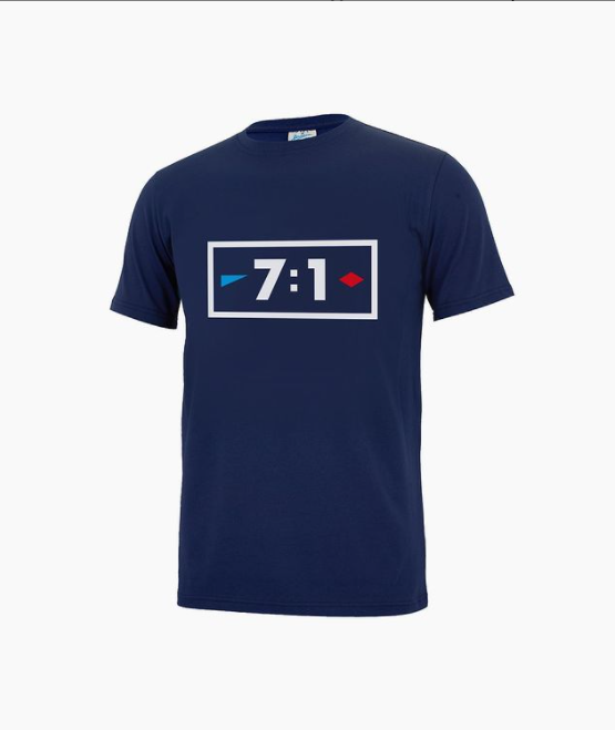 «Зенит» за 2 часа распродал первый тираж футболок «7:1»