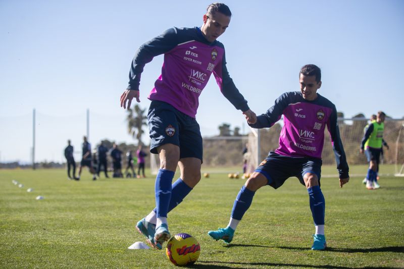 Тренировка ЦСКА в Кампоаморе (01.02.2022) Тренировка ЦСКА в Кампоаморе (01.02.2022)