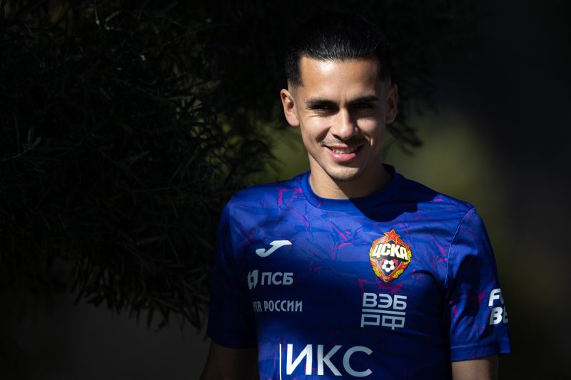 Полузащитник армейцев Хесус Медина: Хочется оставить свой след в истории ПФК ЦСКА. Ролик CSKA TV Полузащитник армейцев Хесус Медина: Хочется оставить свой след в истории ПФК ЦСКА. Ролик CSKA TV