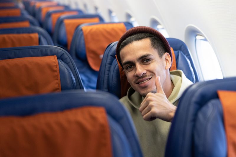 Полузащитник армейцев Хесус Медина: Хочется оставить свой след в истории ПФК ЦСКА. Ролик CSKA TV Полузащитник армейцев Хесус Медина: Хочется оставить свой след в истории ПФК ЦСКА. Ролик CSKA TV