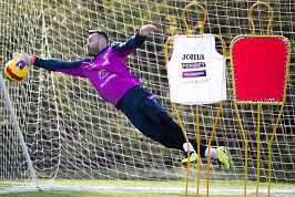 ПФК ЦСКА: Один день в Кампоаморе - 8. Стартовал третий сбор. Ролик CSKA TV ПФК ЦСКА: Один день в Кампоаморе - 8. Стартовал третий сбор. Ролик CSKA TV