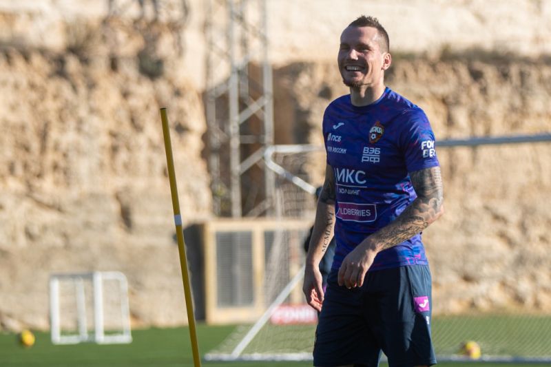 Антон Заболотный: В 2010-м я был сыроват для основы. Нужно было пройти весь этот путь, чтобы сейчас наслаждаться игрой за ПФК ЦСКА Антон Заболотный: В 2010-м я был сыроват для основы. Нужно было пройти весь этот путь, чтобы сейчас наслаждаться игрой за ПФК ЦСКА