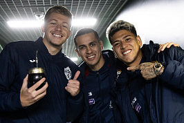 Новобранец ЦСКА Хорхе Карраскаль - О футболе в латинской америке. Своем дриблинге. Адаптации в клубе. Ролик CSKA TV Новобранец ЦСКА Хорхе Карраскаль - О футболе в латинской америке. Своем дриблинге. Адаптации в клубе. Ролик CSKA TV