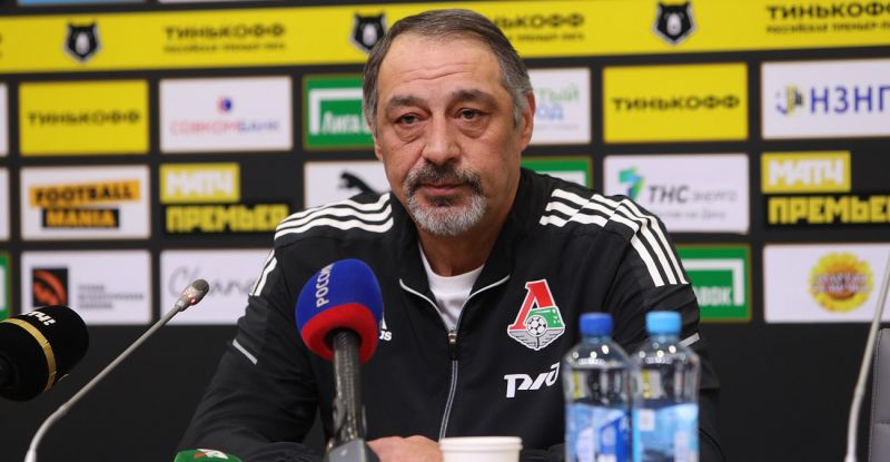 «Хапов весь матч просидел в одной позе». Бубнов считает странной ситуацию в «Локомотиве» «Хапов весь матч просидел в одной позе». Бубнов считает странной ситуацию в «Локомотиве»