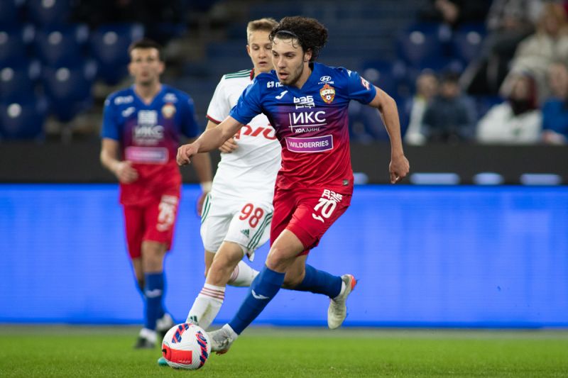 Главный тренер молодежного ЦСКА Ролан Гусев о победе над Локомотивом: Хорошо отреагировали на пропущенный гол Главный тренер молодежного ЦСКА Ролан Гусев о победе над Локомотивом: Хорошо отреагировали на пропущенный гол