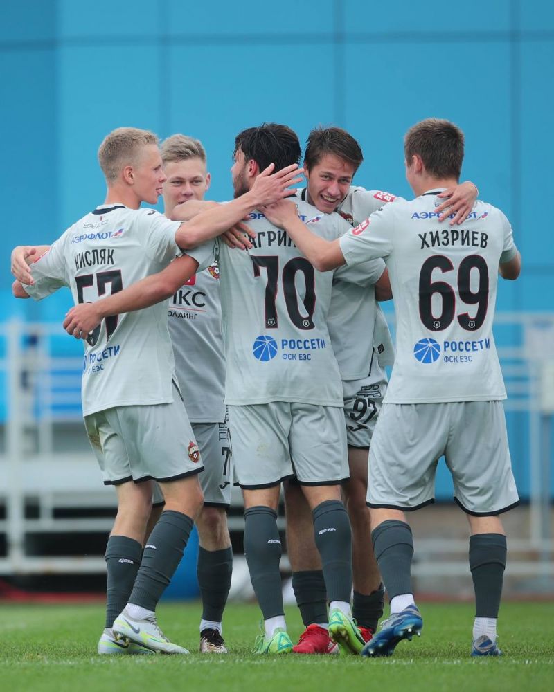 Старший тренер молодежной команды ЦСКА Ролан Гусев: Команде еще много к чему нужно стремиться Старший тренер молодежной команды ЦСКА Ролан Гусев: Команде еще много к чему нужно стремиться