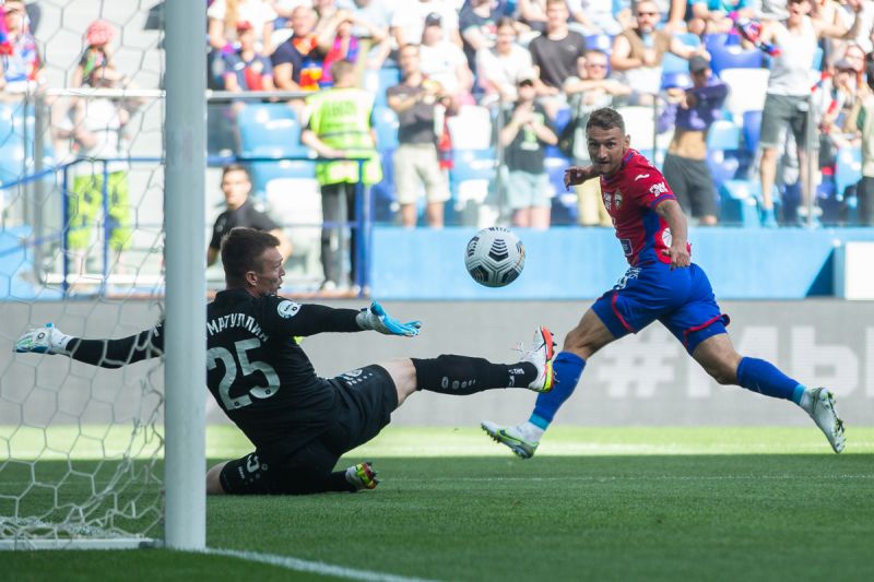 Вокруг матча: Пари НН – ПФК ЦСКА. Фанаты на тренировке. Первая ничья в сезоне Вокруг матча: Пари НН – ПФК ЦСКА. Фанаты на тренировке. Первая ничья в сезоне