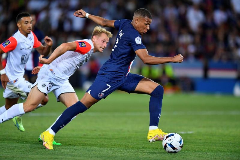 Мбаппе обратился к руководству «ПСЖ» с просьбой продать Неймара Мбаппе обратился к руководству «ПСЖ» с просьбой продать Неймара