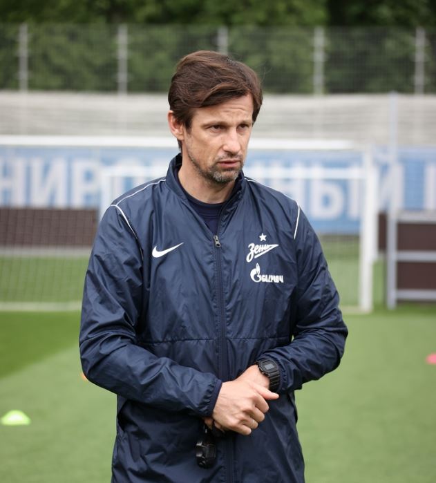 Семак: Иван Сергеев - тот игрок, на которого может равняться подрастающее поколение