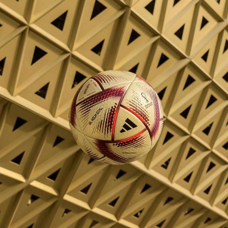 Представлен мяч, которым будут играть в финальных матчах на чемпионате мира в Катаре