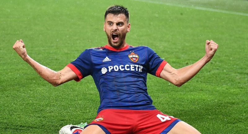 Агент Щенникова отреагировал на информацию о возможном уходе защитника из ЦСКА