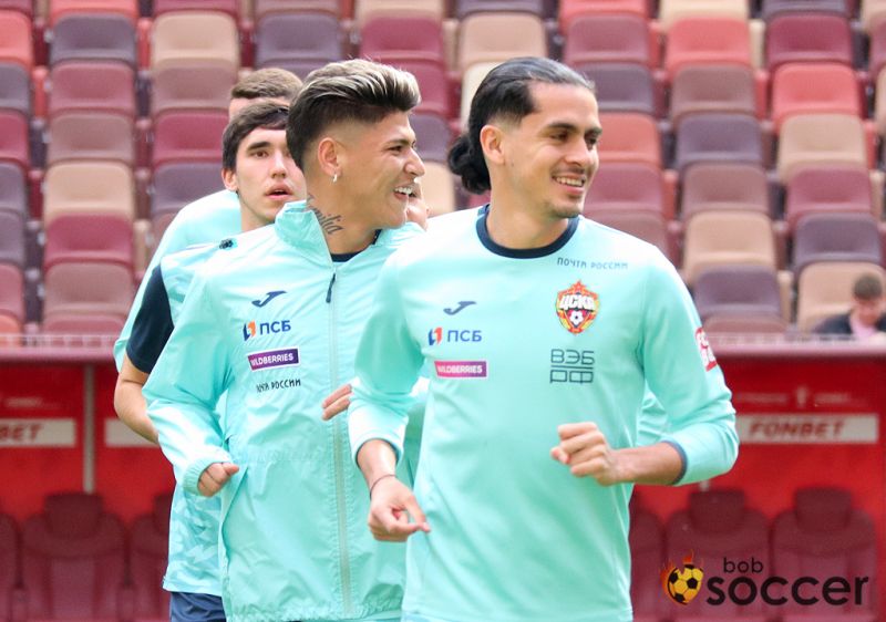 Фоторепортаж с тренировки ЦСКА в Лужниках