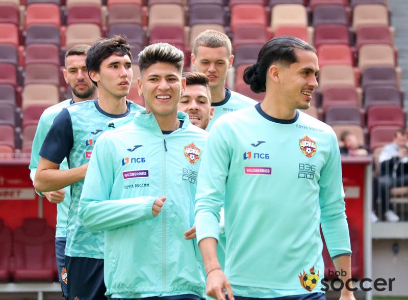 Фоторепортаж с тренировки ЦСКА в Лужниках