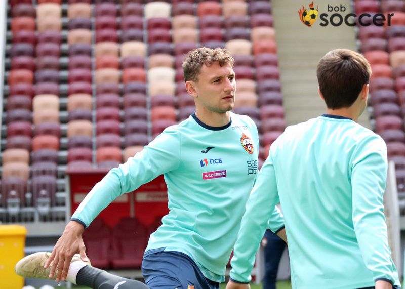 Фоторепортаж с тренировки ЦСКА в Лужниках