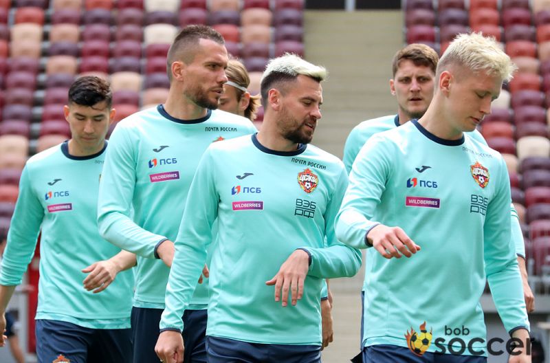 Фоторепортаж с тренировки ЦСКА в Лужниках