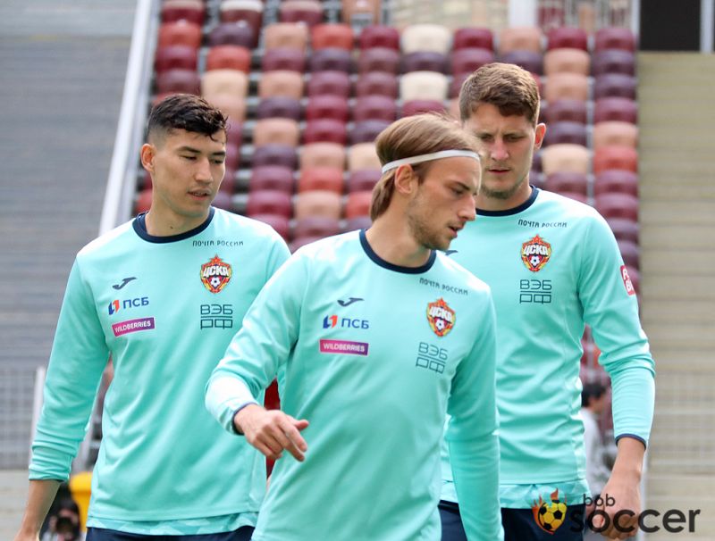 Фоторепортаж с тренировки ЦСКА в Лужниках