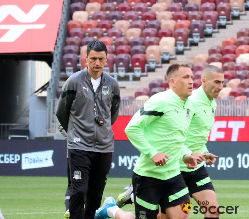 Фоторепортаж с тренировки Краснодара в Лужниках