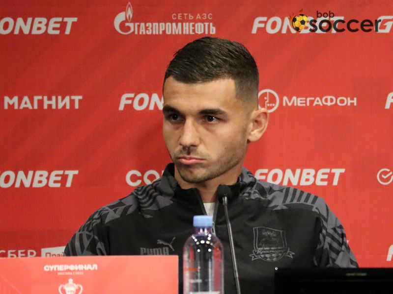 Фоторепортаж с тренировки Краснодара в Лужниках