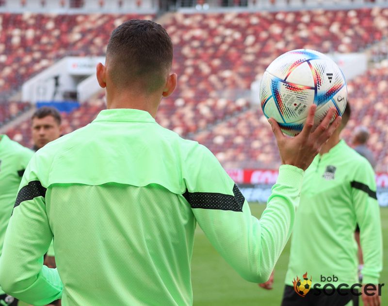 Фоторепортаж с тренировки Краснодара в Лужниках