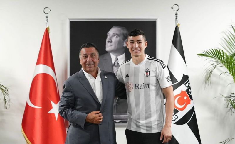 Появилось фото игрока ЦСКА Зайнутдинова в форме Бешикташа