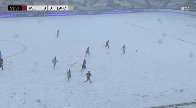 Матч в MLS прошёл в сильнейший снегопад