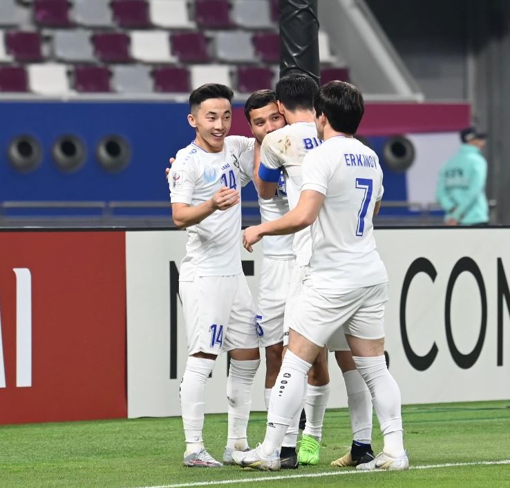Узбекистан вышел в полуфинал Кубка Азии U23, Рахмоналиев забил гол, у Файзуллаева - голевая