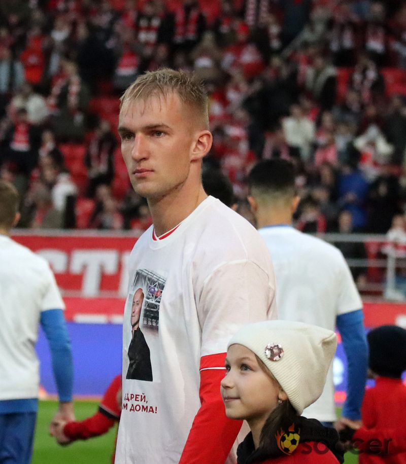 Защитник «Спартака» Денисов может пропустить дерби с «Динамо»