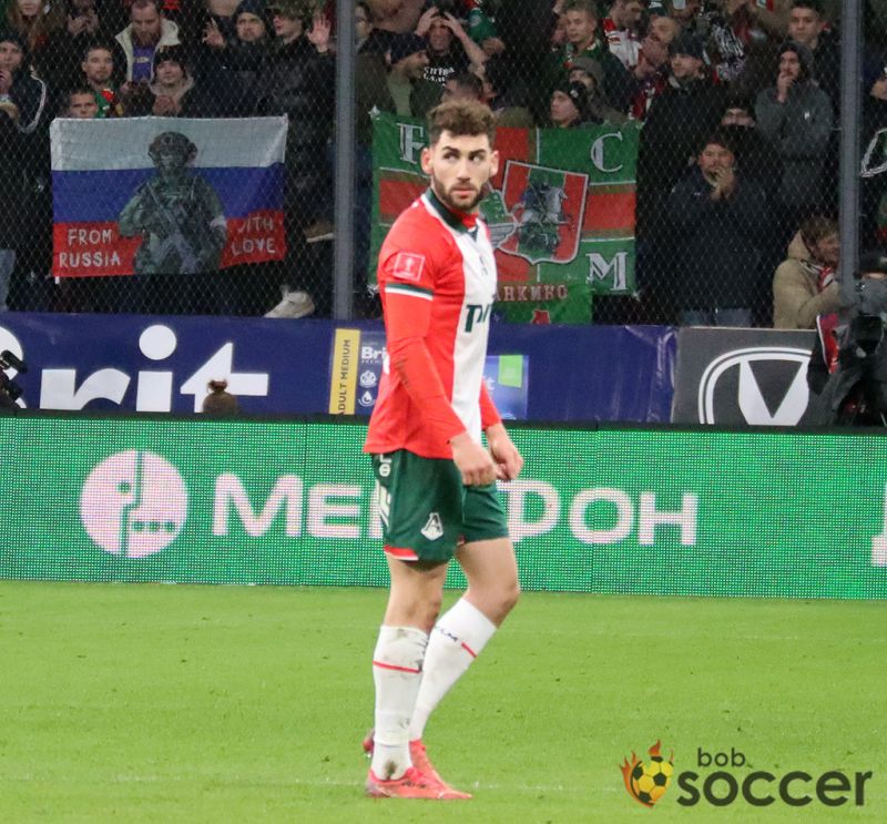 Агент Наира Тикнизяна объяснил, почему игрок не полетел с командой на матч с «Акроном»