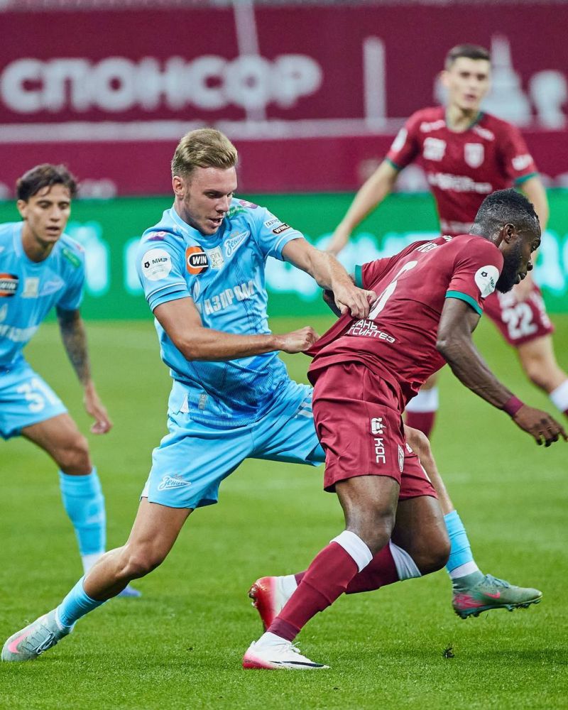 «Зенит» упустил победу в матче РПЛ с «Рубином», ведя в счете 2:0