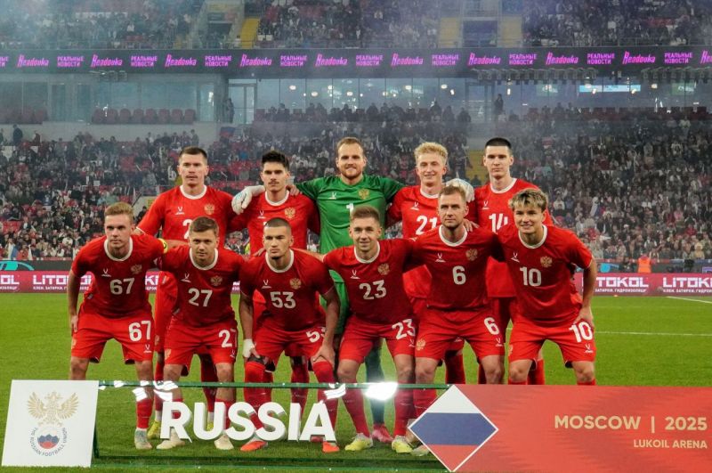 Сборная России объявила состав на выездной товарищеский матч с Катаром