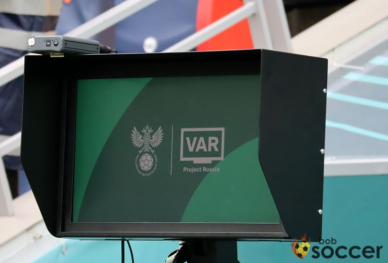 Клоунада - Гришин раскритиковал судейство в российском футболе