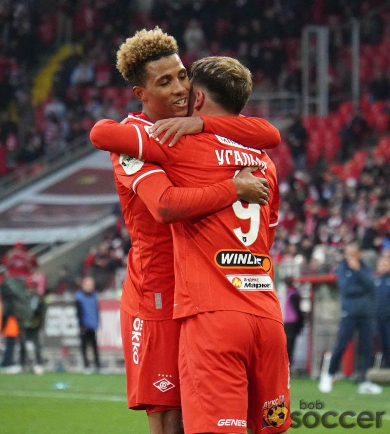 Три очка «не пахнут»? «Спартак» совсем разучился попадать в ворота Три очка «не пахнут»? «Спартак» совсем разучился попадать в ворота