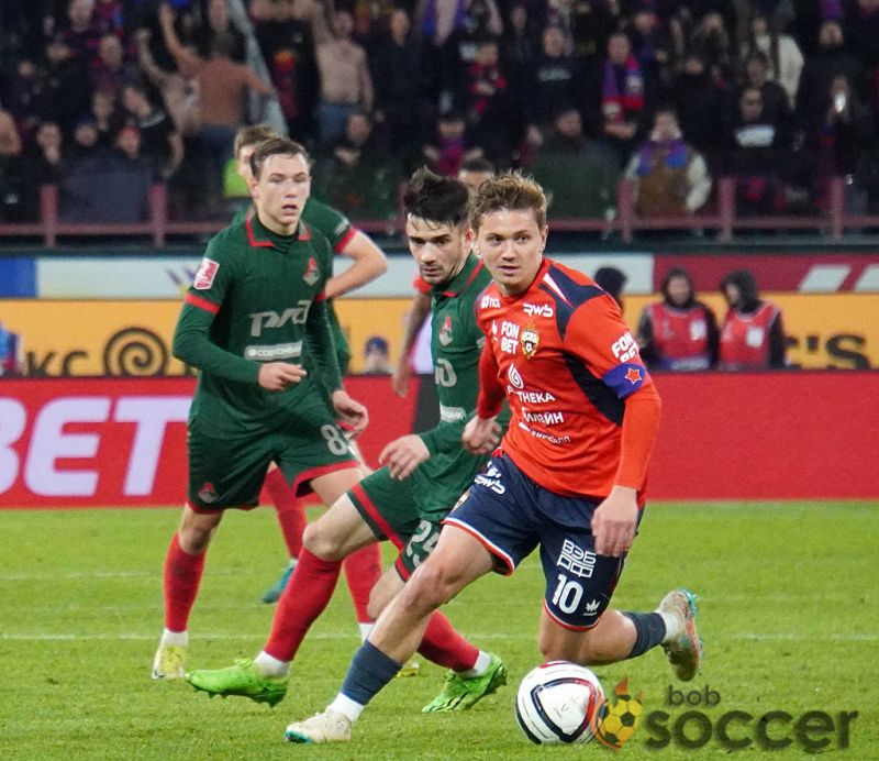 «Чувствовал: я не слабее Облякова. Заслуживал большего». Экс-футболист ЦСКА о том, почему не заиграл у Гончаренко