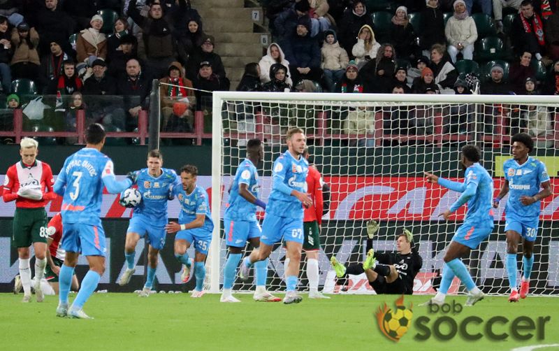 Зенит притормозит Локомотив и выбьет его из тройки. Прогноз на матч 