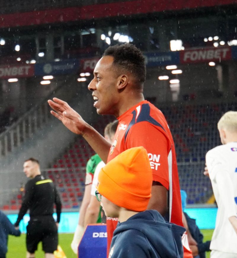 Никогда с таким не сталкивался - тренер ЦСКА о травмах Мойзеса и Алеррандро Никогда с таким не сталкивался - тренер ЦСКА о травмах Мойзеса и Алеррандро