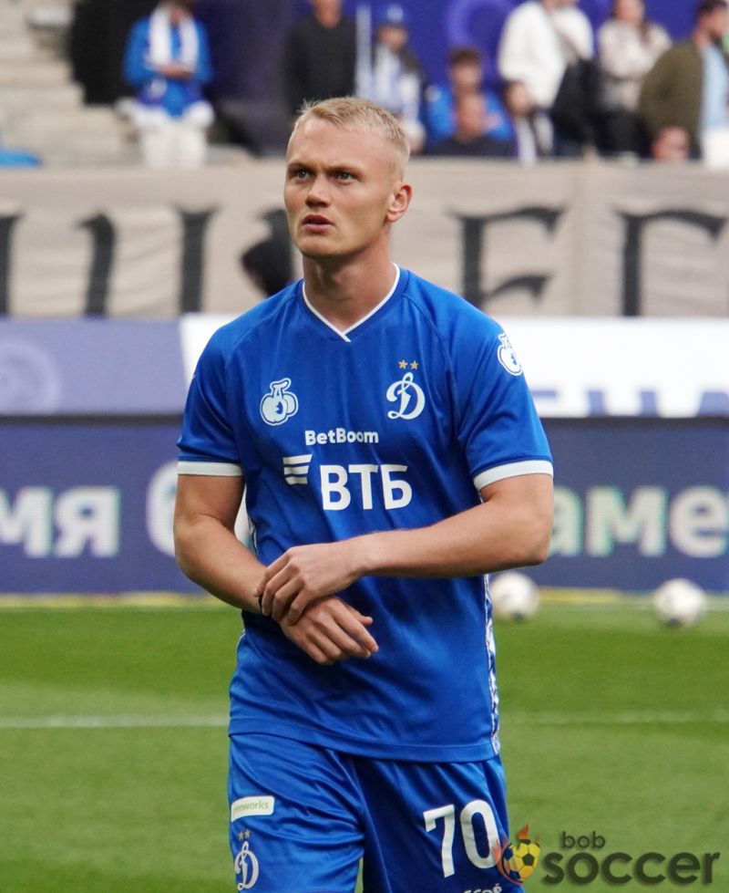 Карпин заявил, что Тюкавин избежал травмы в матче с «Рубином»