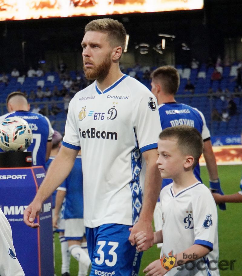 Сергеев вывел Динамо вперед в игре с Зенитом