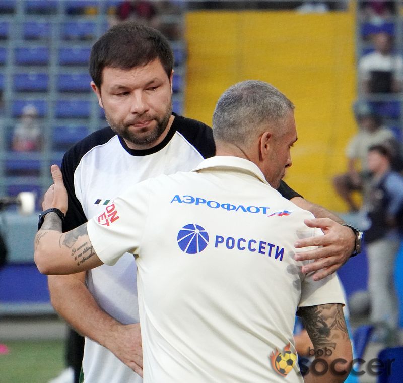 Мусаев стал лучшим тренером октября в РПЛ, болельщики выбрали Челестини