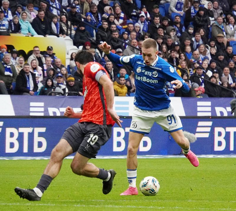 Динамо и Акрон не забили голов в первом тайме
