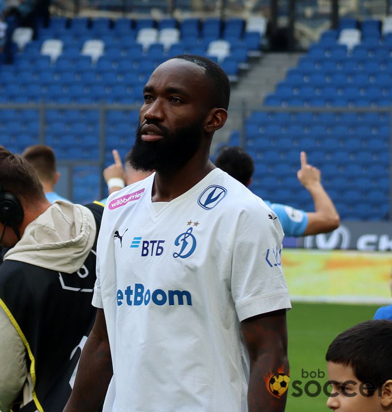 Карпин о ситуации с Нгамале: «Это влияет на него. По санкциям — вопрос к клубу»