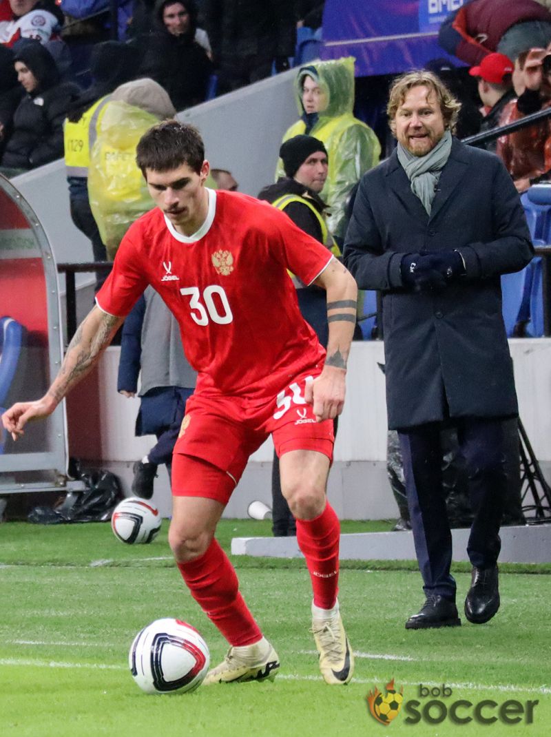 Источник: «Динамо» планирует подписать зимой защитников «Ростова» Илью Ваханию и Виктора Мелёхина