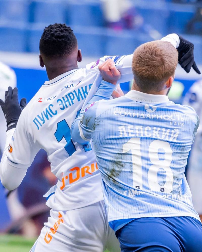 «Зенит» теряет очки в Самаре «Зенит» теряет очки в Самаре