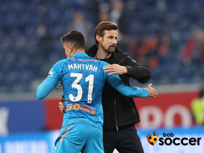 Зенит пока не в зените