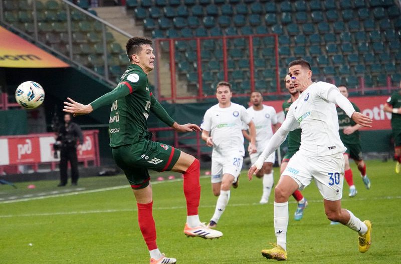 Локомотиву хватило одного гола. Фоторепортаж с матча с Оренбургом