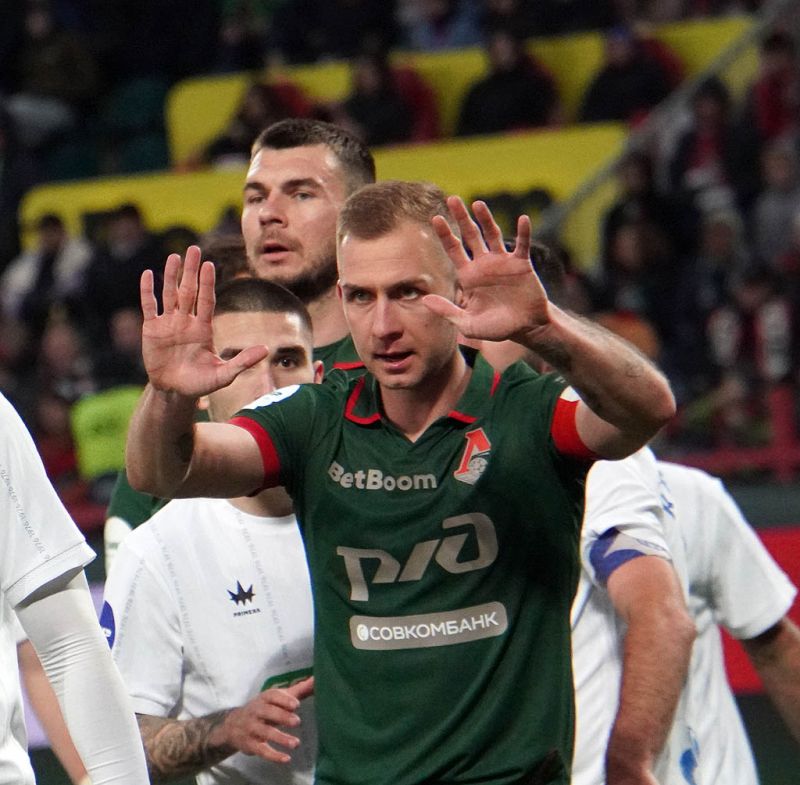 Локомотиву хватило одного гола. Фоторепортаж с матча с Оренбургом