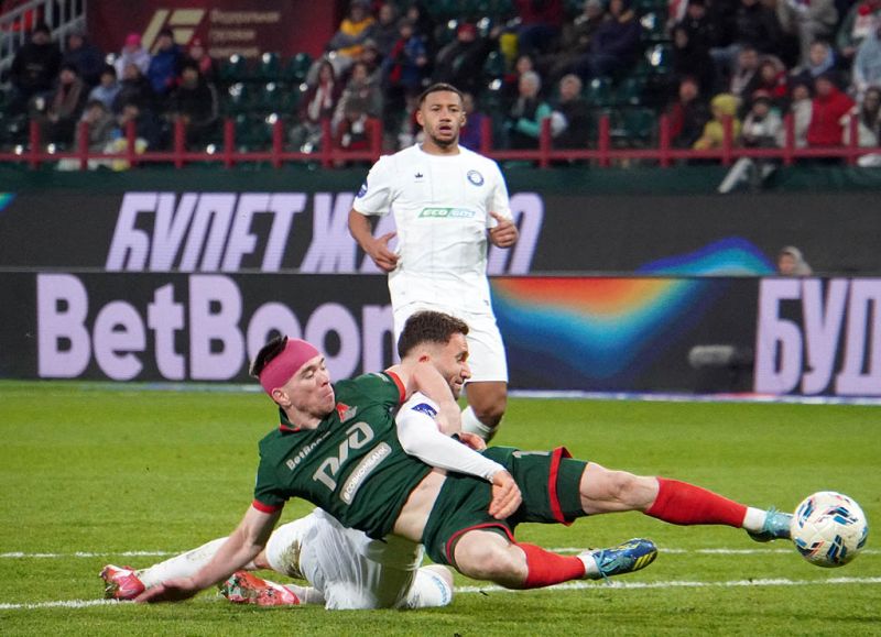 Локомотиву хватило одного гола. Фоторепортаж с матча с Оренбургом